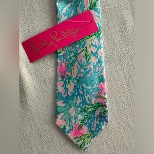 Lilly Pulitzer men’s silk tie Coral Bay NWT